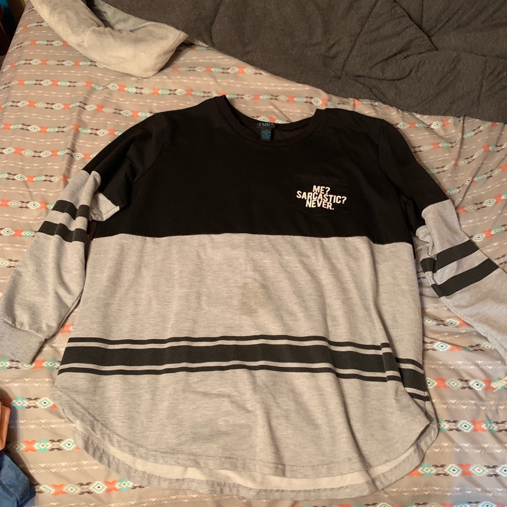 Sweatshirt